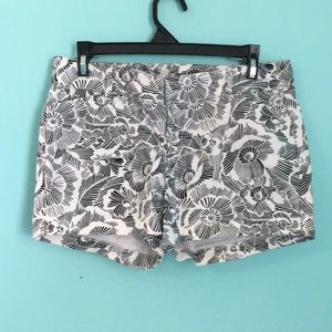 Black and white flower print shorts